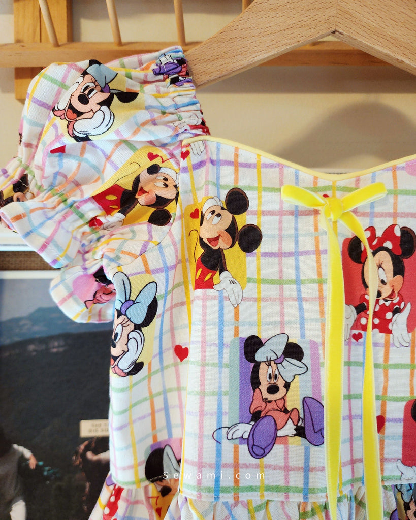 𝙍𝙚𝙖𝙙𝙮 𝙩𝙤 𝙨𝙝𝙞𝙥 ♡ Jolly in Mickey crayon check