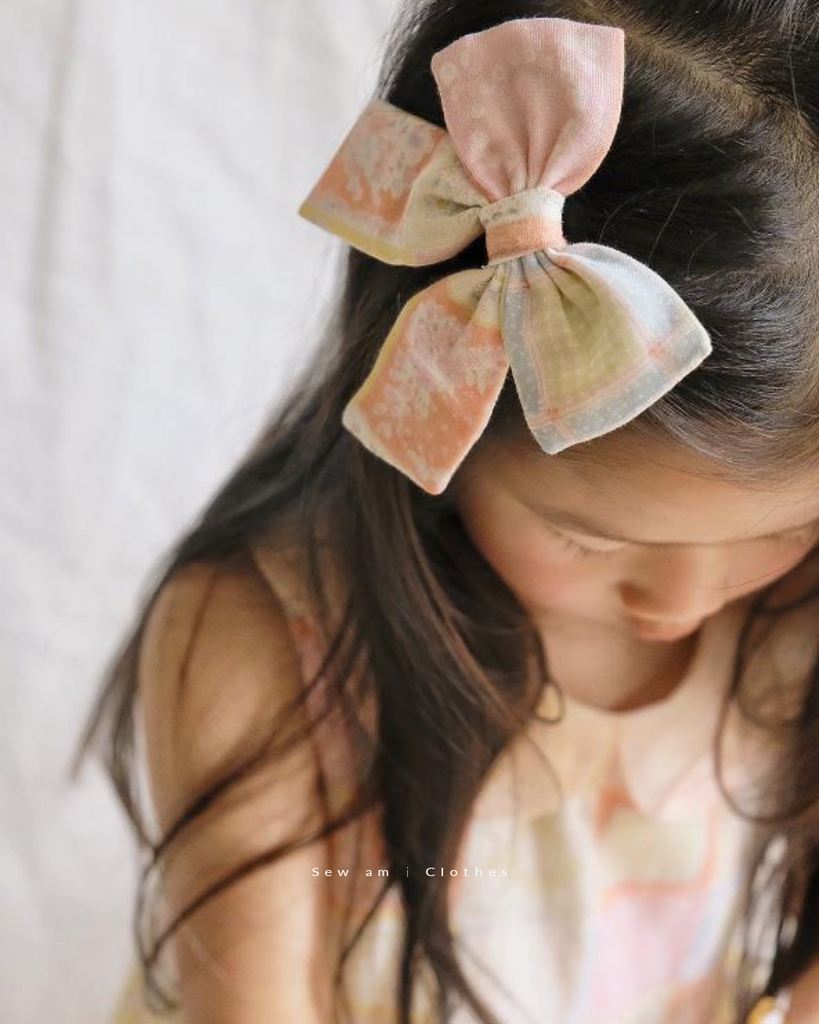 • Lola matching accessories