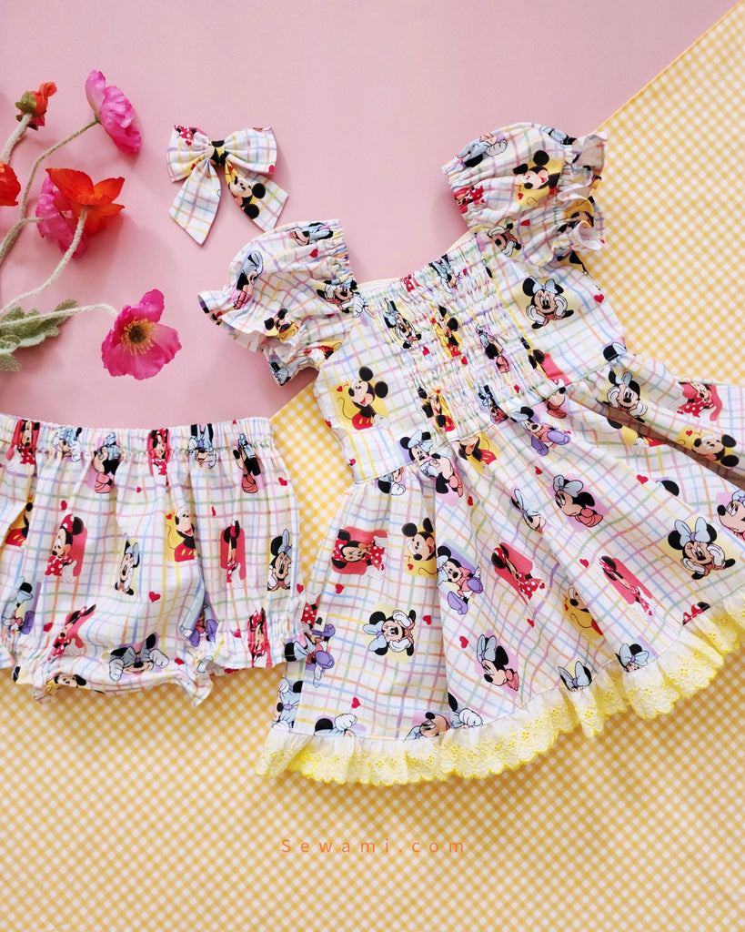 𝙍𝙚𝙖𝙙𝙮 𝙩𝙤 𝙨𝙝𝙞𝙥 ♡ Jolly in Mickey crayon check