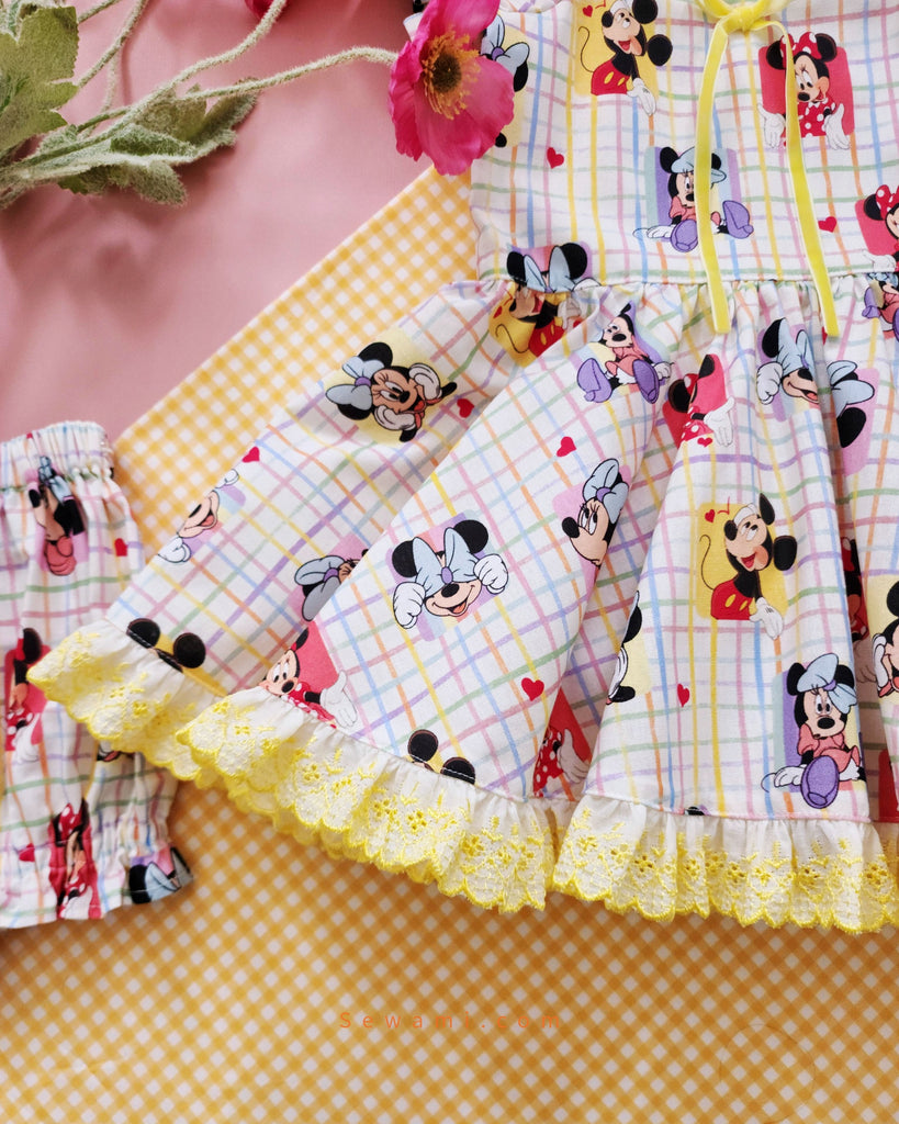 𝙍𝙚𝙖𝙙𝙮 𝙩𝙤 𝙨𝙝𝙞𝙥 ♡ Jolly in Mickey crayon check