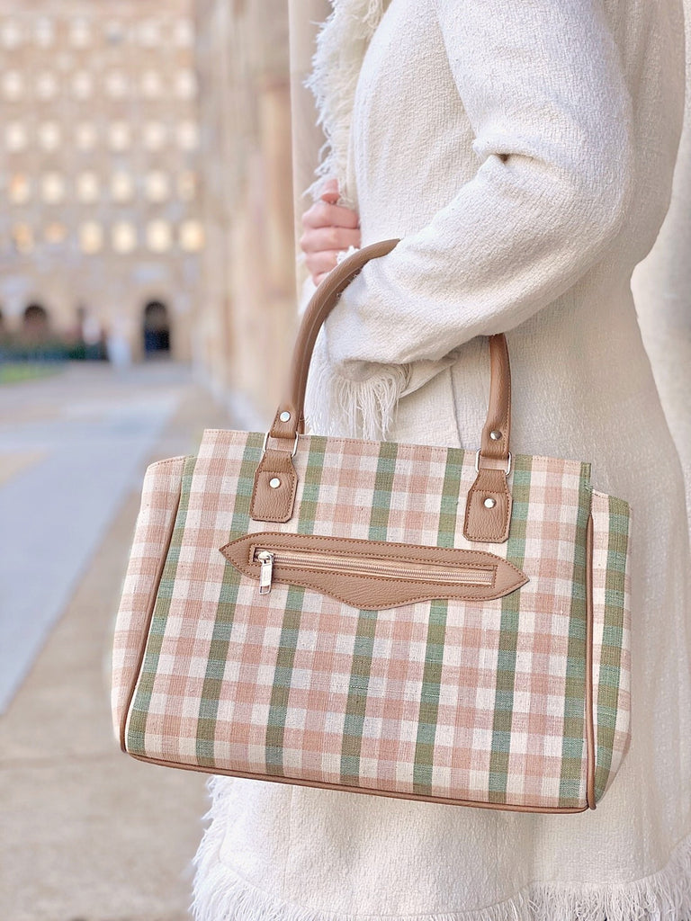 Smart lady - Brush pink and sage green check